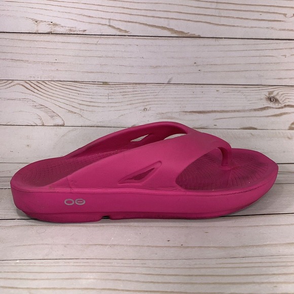 Oofos Ooriginal Flop Flops Womens Size 11 Hot Pink Comfort Recovery Sandals - Picture 1 of 9